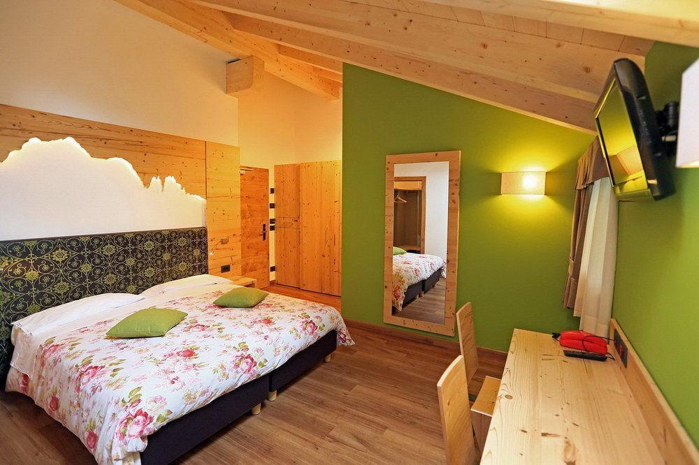Hotel San Giovanni Vigo di Fassa Ngoại thất bức ảnh