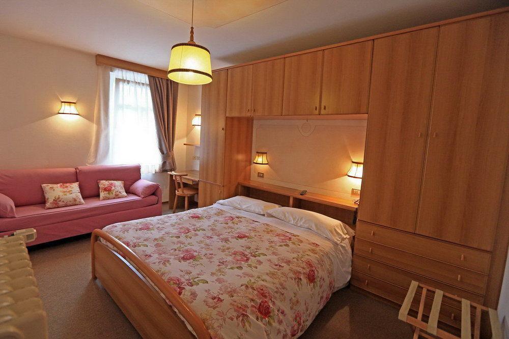 Hotel San Giovanni Vigo di Fassa Ngoại thất bức ảnh