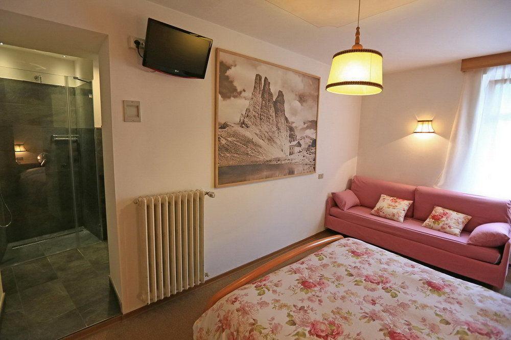 Hotel San Giovanni Vigo di Fassa Ngoại thất bức ảnh
