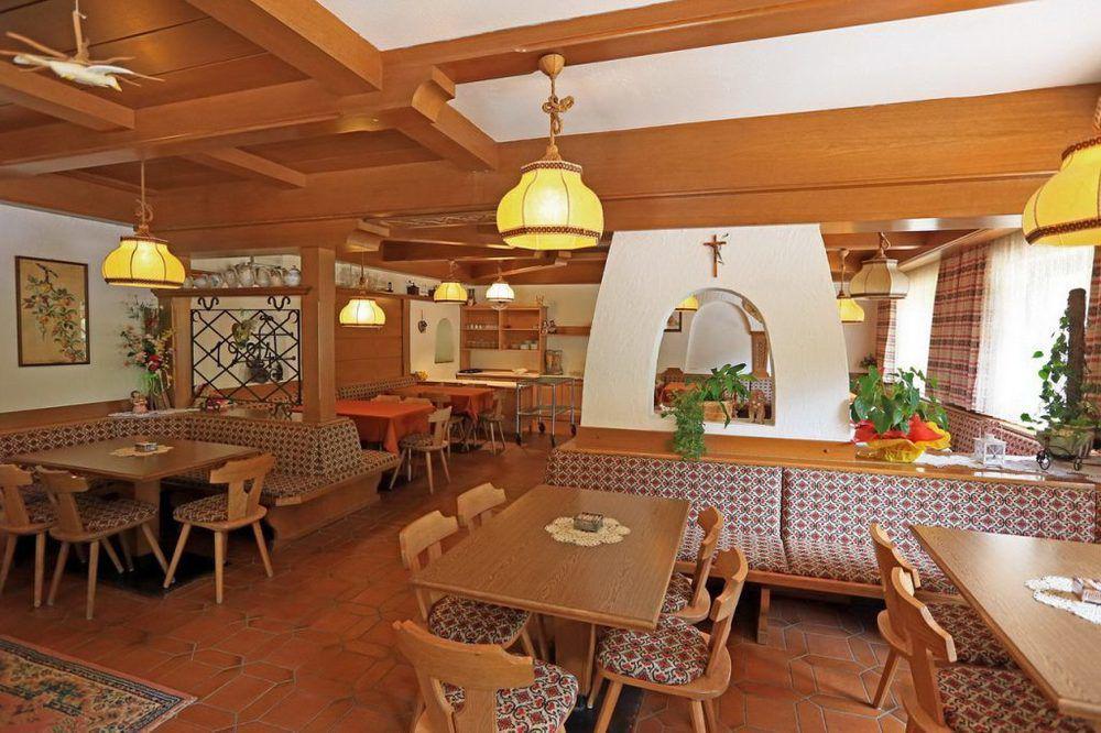 Hotel San Giovanni Vigo di Fassa Ngoại thất bức ảnh