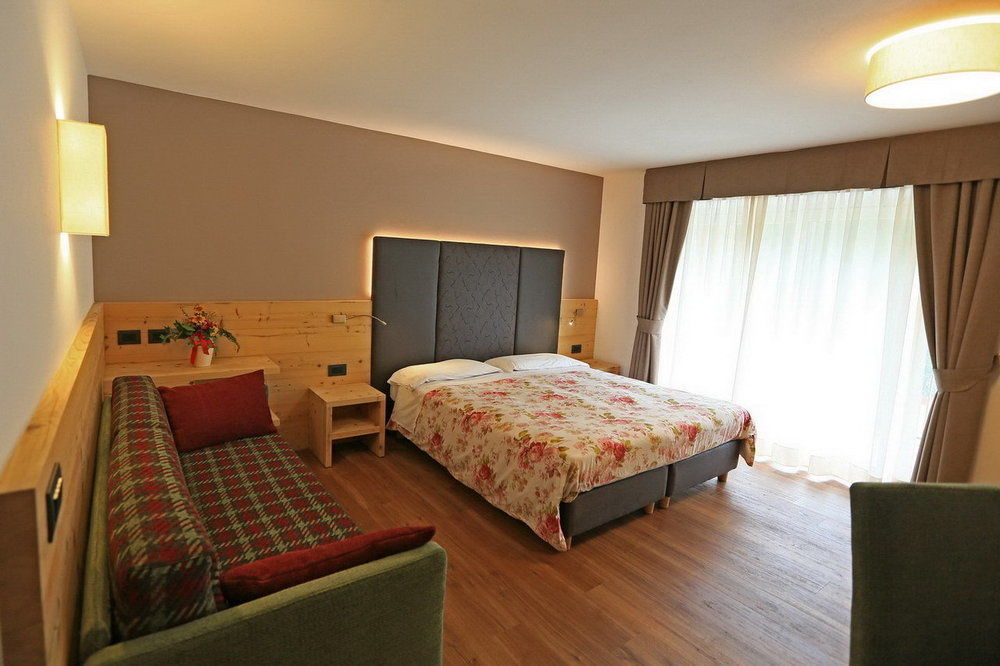 Hotel San Giovanni Vigo di Fassa Ngoại thất bức ảnh
