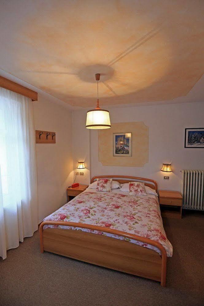 Hotel San Giovanni Vigo di Fassa Ngoại thất bức ảnh
